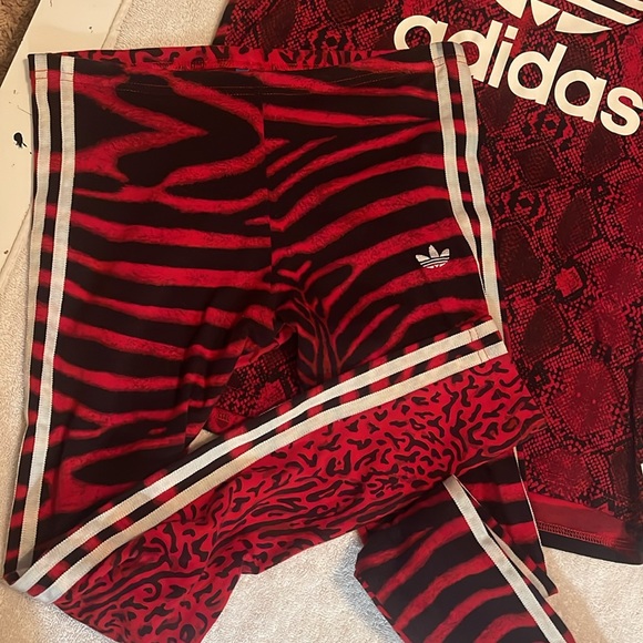 Women’s adidas set - Picture 2 of 6